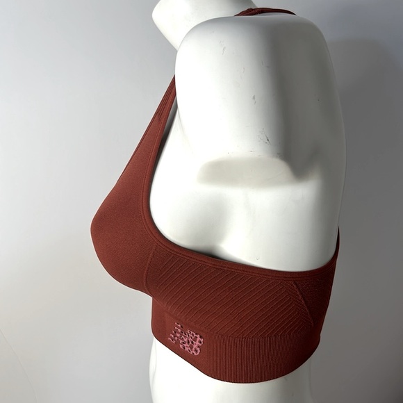 NEW BALANCE NB Ribbed Racerback Seamless‎ Athletic Tank Sports Bra Sz M - Picture 9 of 17